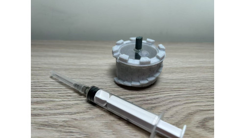 stone drinking tools (Preventing Ants bite)