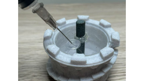 stone drinking tools (Preventing Ants bite)