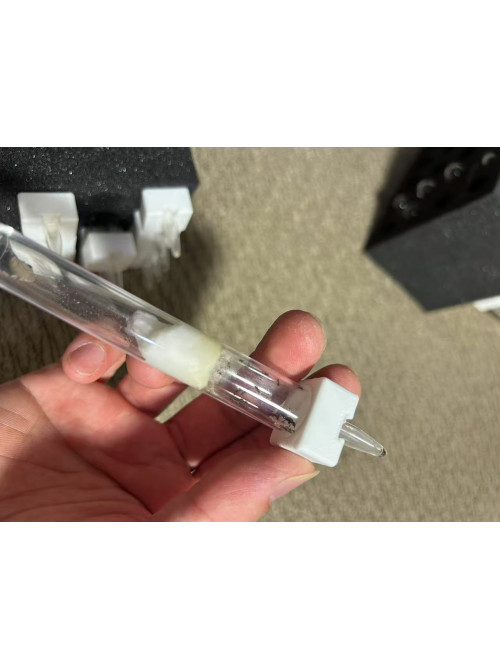 Feeding tool for Tube ,new queen, small colony
