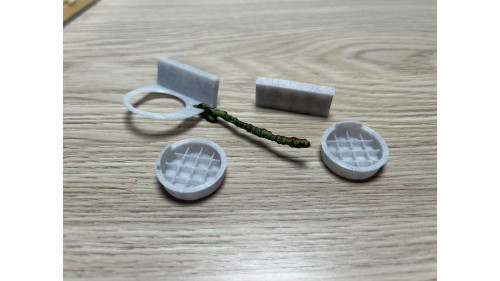 food plate on air (Preventing Ants from Drowning)